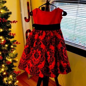 Elegant 100% polyester red and black holiday dress